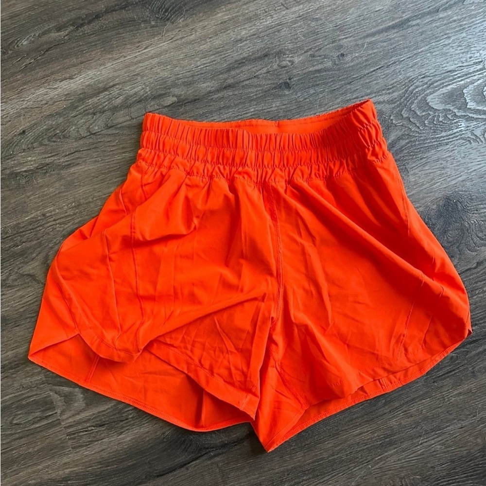 Lululemon Track That High-Rise Shorts Size 6